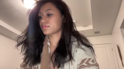 chicka online show from February 2025 11:58:02 PM