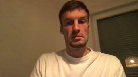 Snapshot of basst23 chatting on October 2025 10:43:02 PM basst23 online show from October 2025 10:43:02 PM