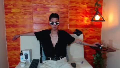 Bastian online show from March 2025 03:02:02 AM