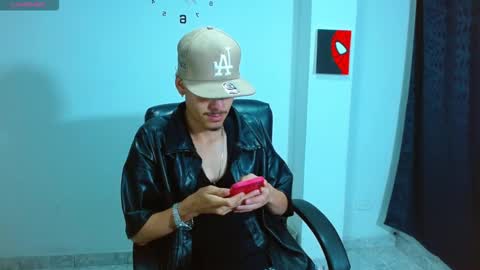 Bastian online show from September 2025 02:02:02 AM