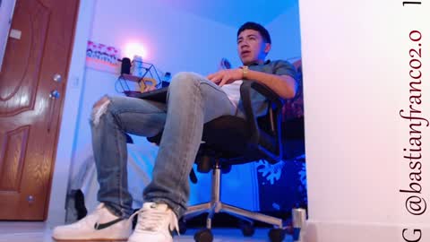 Bastian Independent Model online show from December 2024 05:36:01 AM