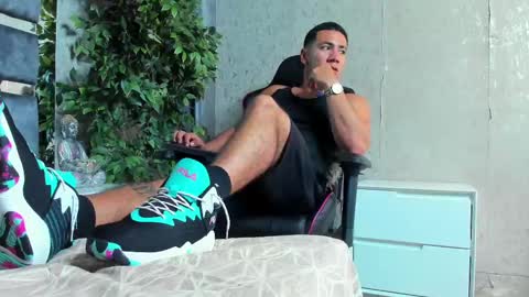 Bastian Independent Model online show from October 2025 01:15:02 AM