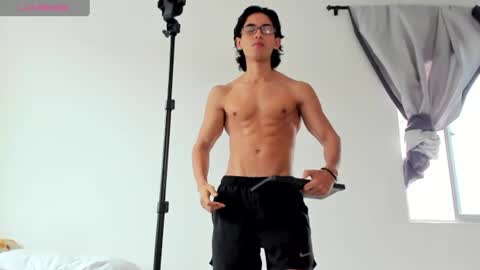 Snapshot of bastianmaalouf chatting on June 2026 03:55:02 PM Bastian Maalouf online show from June 2026 03:55:02 PM