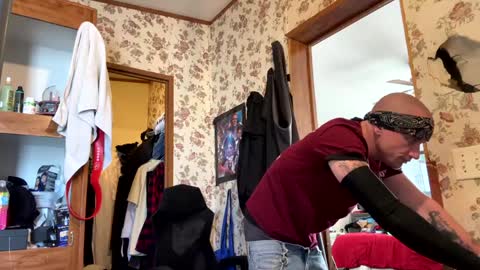 battlewolfxx online show from January 2025 03:09:01 PM