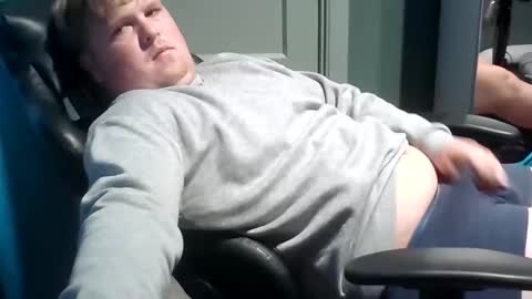 ray online show from October 2025 07:53:02 AM