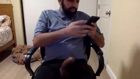 Snapshot of baydaddy408 chatting on December 2024 06:01:01 AM baydaddy408 online show from December 2024 06:01:01 AM