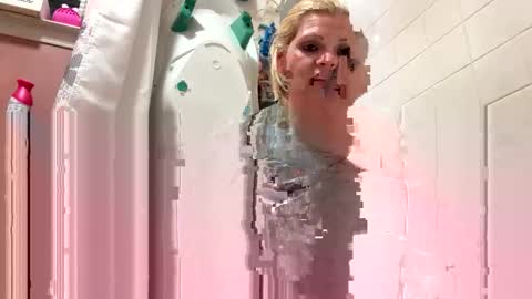 Baylee online show from April 2026 06:08:01 AM