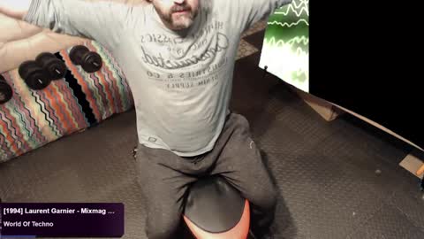 Snapshot of bazzz_8 chatting on December 2024 06:50:01 PM bazzz_8 online show from December 2024 06:50:01 PM