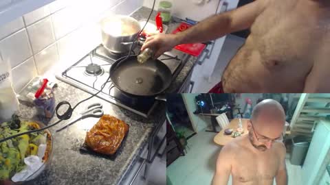 Snapshot of bazzz_8 chatting on October 2025 06:07:01 PM bazzz_8 online show from October 2025 06:07:01 PM