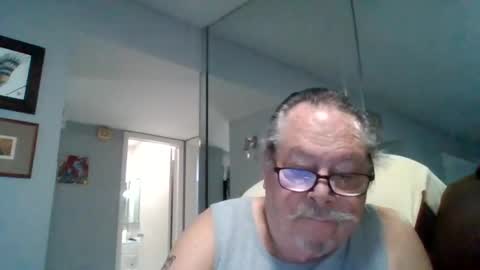 Snapshot of bbb1952 chatting on June 2026 01:26:01 PM Single Grandpa in Florida. Love to C2C and have Fun Privately online show from June 2026 01:26:01 PM