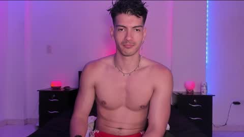 Valentino online show from January 2025 12:15:02 AM