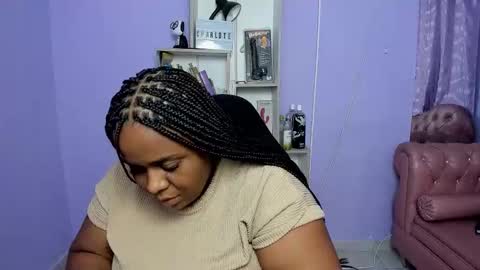 Charlote online show from October 2025 12:06:02 PM