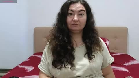 Emma online show from November 2025 08:04:02 AM