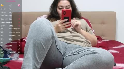 Emma online show from November 2025 06:28:02 PM