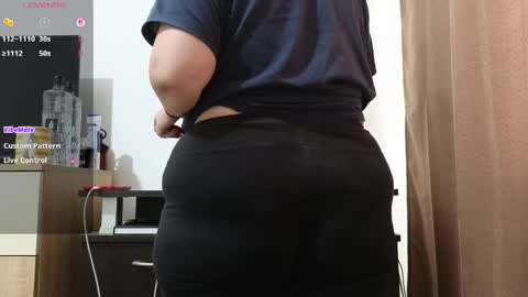 Snapshot of bbw_milf_4u chatting on May 2026 10:09:02 AM Emma online show from May 2026 10:09:02 AM