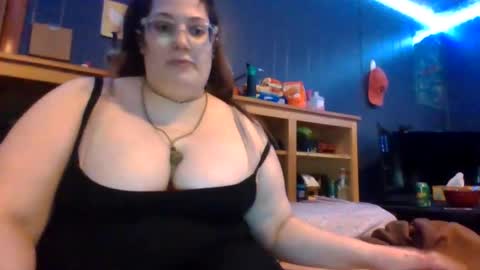Snapshot of bbwdabkitty chatting on November 2025 03:21:01 PM bbwdabkitty online show from November 2025 03:21:01 PM