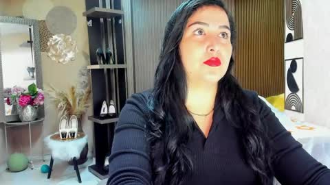 Snapshot of bbwluxurymuse chatting on May 2026 11:40:01 AM bbwluxurymuse online show from May 2026 11:40:01 AM