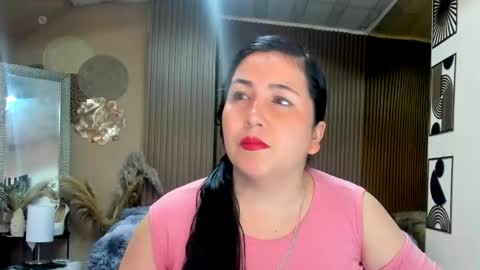 Snapshot of bbwluxurymuse chatting on June 2026 11:16:01 AM bbwluxurymuse online show from June 2026 11:16:01 AM