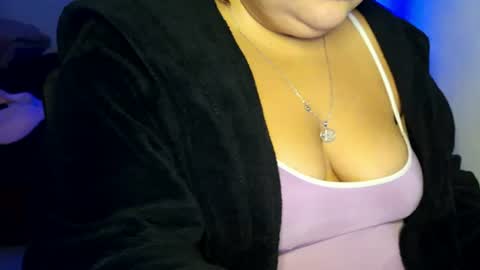 Snapshot of bbwroyalttty chatting on June 2026 05:03:01 PM The girl next door online show from June 2026 05:03:01 PM