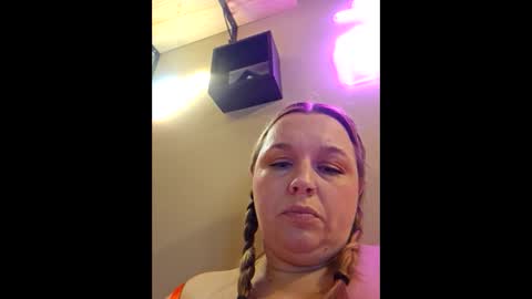 Snapshot of bbwslutclaire chatting on December 2024 08:37:02 PM bbwslutclaire online show from December 2024 08:37:02 PM