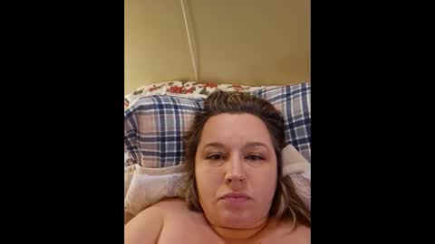 Snapshot of bbwslutclaire chatting on December 2024 05:05:02 PM bbwslutclaire online show from December 2024 05:05:02 PM