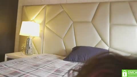 Snapshot of be_curiouss_ chatting on May 2026 11:51:02 AM Helena Evan online show from May 2026 11:51:02 AM