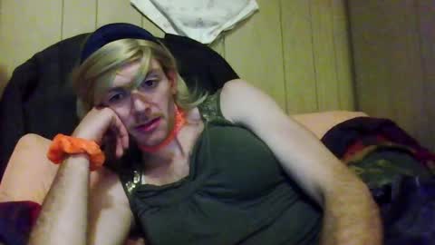 Snapshot of be_kikis_fantasy chatting on May 2026 12:46:02 PM be_kikis_fantasy online show from May 2026 12:46:02 PM