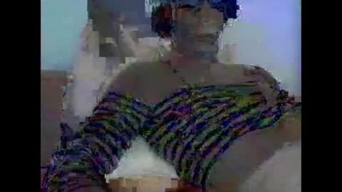 Snapshot of bear14250949 chatting on October 2025 09:28:02 AM bear14250949 online show from October 2025 09:28:02 AM