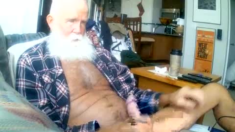 beardbushy online show from June 2026 02:19:02 PM