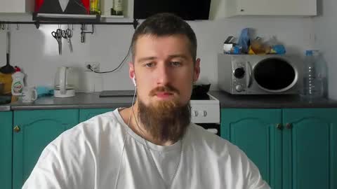 Snapshot of bearded_legend chatting on December 2024 09:34:02 PM Zeus online show from December 2024 09:34:02 PM