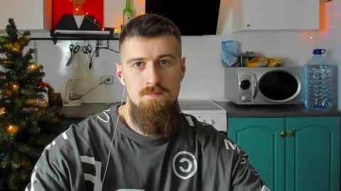 Snapshot of bearded_legend chatting on December 2024 06:06:02 PM Zeus online show from December 2024 06:06:02 PM