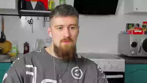 Snapshot of bearded_legend chatting on February 2025 08:42:01 PM Zeus online show from February 2025 08:42:01 PM