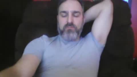 Snapshot of beardedambition chatting on December 2024 04:14:02 AM beardedambition online show from December 2024 04:14:02 AM