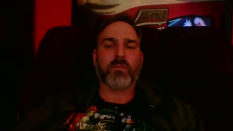 Snapshot of beardedambition chatting on September 2025 03:12:01 AM beardedambition online show from September 2025 03:12:01 AM