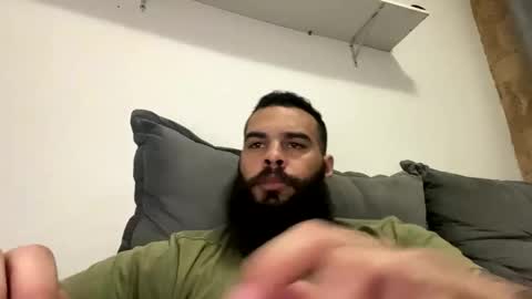 Snapshot of beardmax chatting on April 2026 12:00:01 AM Min online show from April 2026 12:00:01 AM