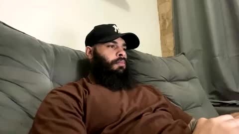 Snapshot of beardmax chatting on May 2026 06:08:01 AM Min online show from May 2026 06:08:01 AM