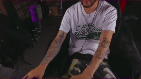 Snapshot of beastbxy chatting on September 2025 11:06:02 PM beast bxy online show from September 2025 11:06:02 PM