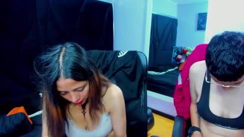 Snapshot of beata_and_sofi chatting on December 2024 03:36:02 AM Beata And SofI online show from December 2024 03:36:02 AM