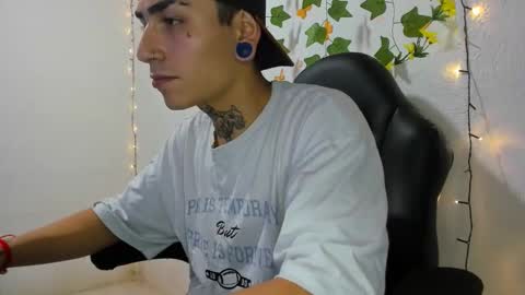 Snapshot of beatandtalk chatting on November 2025 08:17:02 AM beatandtalk online show from November 2025 08:17:02 AM