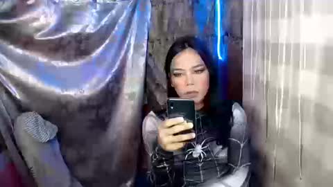 Snapshot of beatrice_luna chatting on December 2025 04:29:02 AM beatrice_luna online show from December 2025 04:29:02 AM