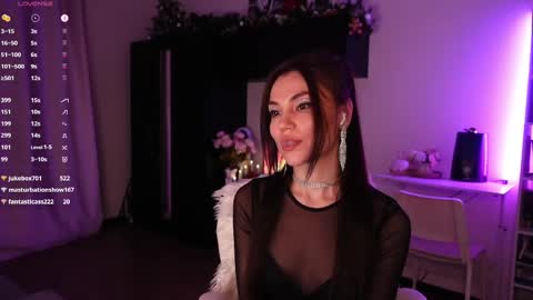 Snapshot of beatricefawne chatting on February 2025 03:11:02 AM Bzzz Bea online show from February 2025 03:11:02 AM