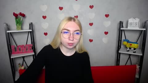 BeatriceFlyy online show from December 2024 12:11:02 PM