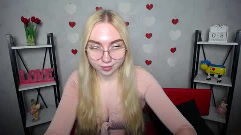 BeatriceFlyy online show from December 2024 12:19:01 PM