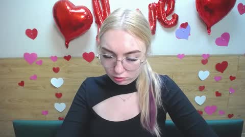 BeatriceFlyy online show from March 2025 03:27:02 PM