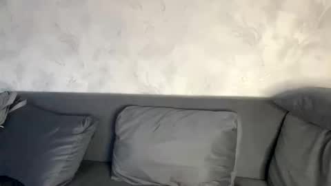 BeatriceTender online show from November 2025 11:03:01 AM