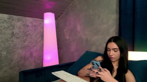 Snapshot of beatrixalexis chatting on March 2026 01:53:02 AM Betty online show from March 2026 01:53:02 AM