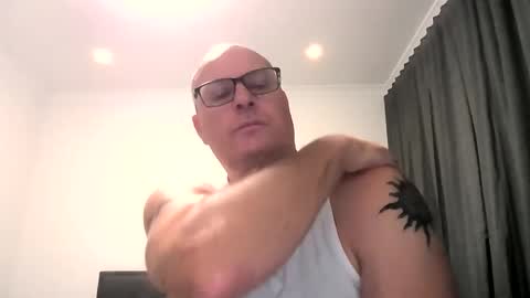 Snapshot of beatsboy87 chatting on January 2025 01:02:02 PM beatsboy87 online show from January 2025 01:02:02 PM