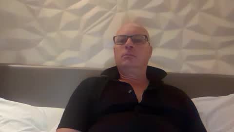 Snapshot of beatsboy87 chatting on June 2026 05:45:02 PM beatsboy87 online show from June 2026 05:45:02 PM