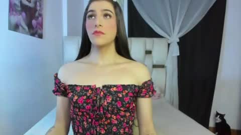 Snapshot of beautiful_doll888 chatting on June 2026 01:30:02 AM Valeria online show from June 2026 01:30:02 AM