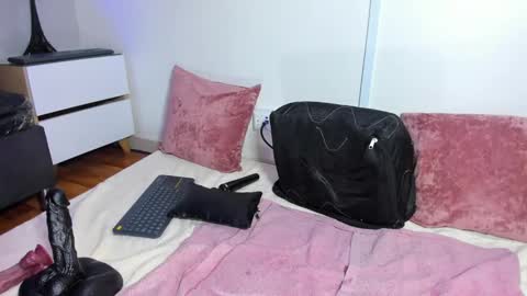 maria online show from February 2025 01:42:01 AM